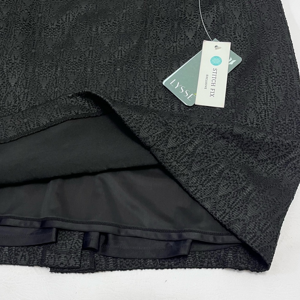 Lyssé Lace Stretch Mini Skirt Black Size 1X (18 - 20) - Picture 3 of 10